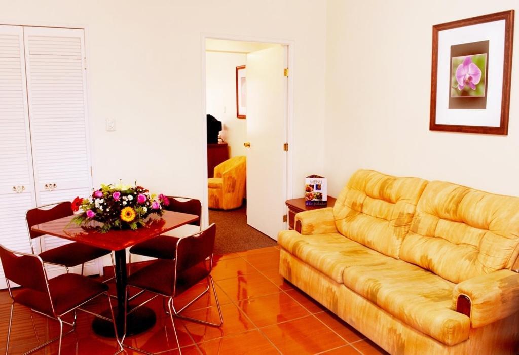 Hotel Marcella Clase Ejecutiva Morelia Bagian luar foto