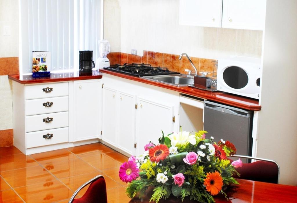 Hotel Marcella Clase Ejecutiva Morelia Bagian luar foto