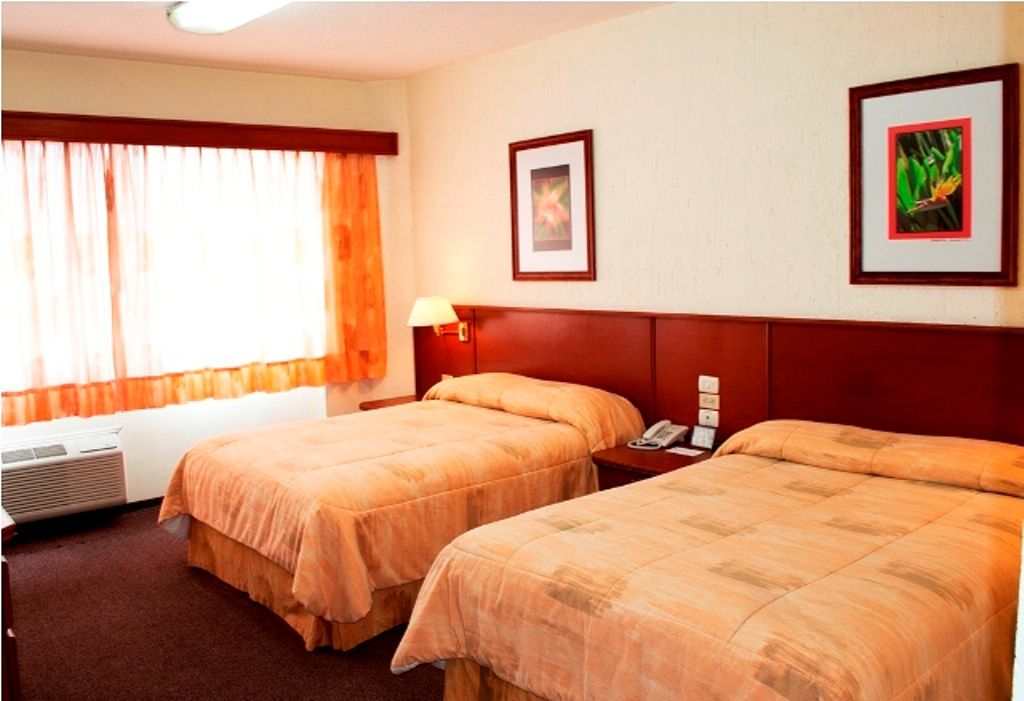 Hotel Marcella Clase Ejecutiva Morelia Bagian luar foto