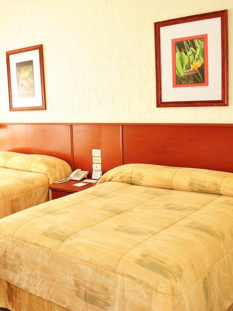 Hotel Marcella Clase Ejecutiva Morelia Bagian luar foto