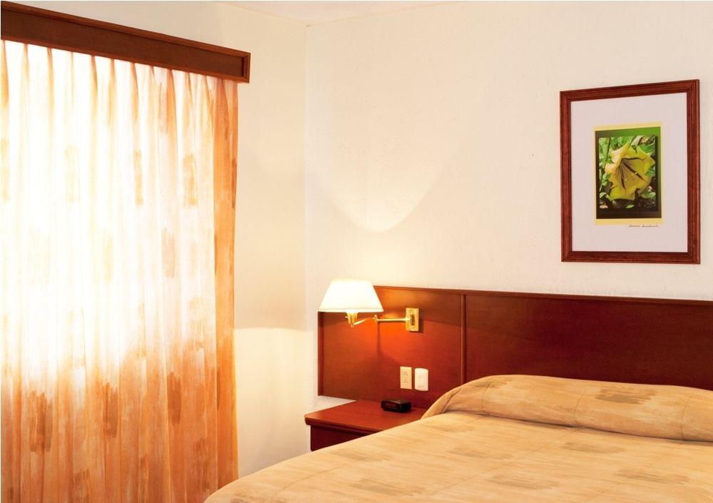 Hotel Marcella Clase Ejecutiva Morelia Bagian luar foto